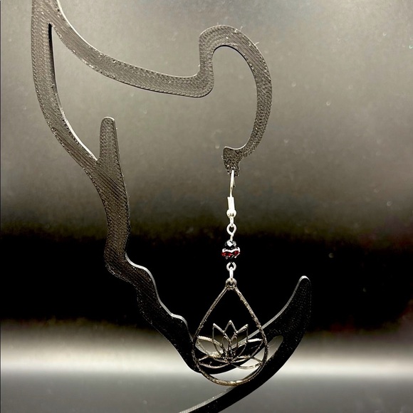 Handmade Silver and Black Lotus Earrings - Picture 4 of 6